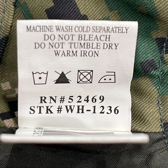 Fisherman Camo Vest Pet Costume Size XS - Picture 9 of 10